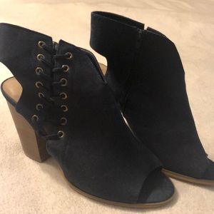 New women’s heels/boots